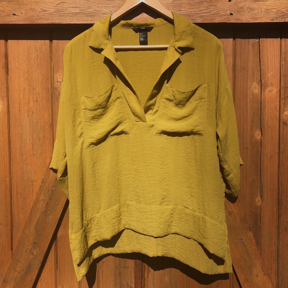 Oversized Light Green Silk-Like Textured Top